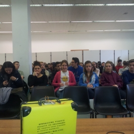 una-giornata-con-giannetto-al-liceo-frattini-di-varese-01.jpg